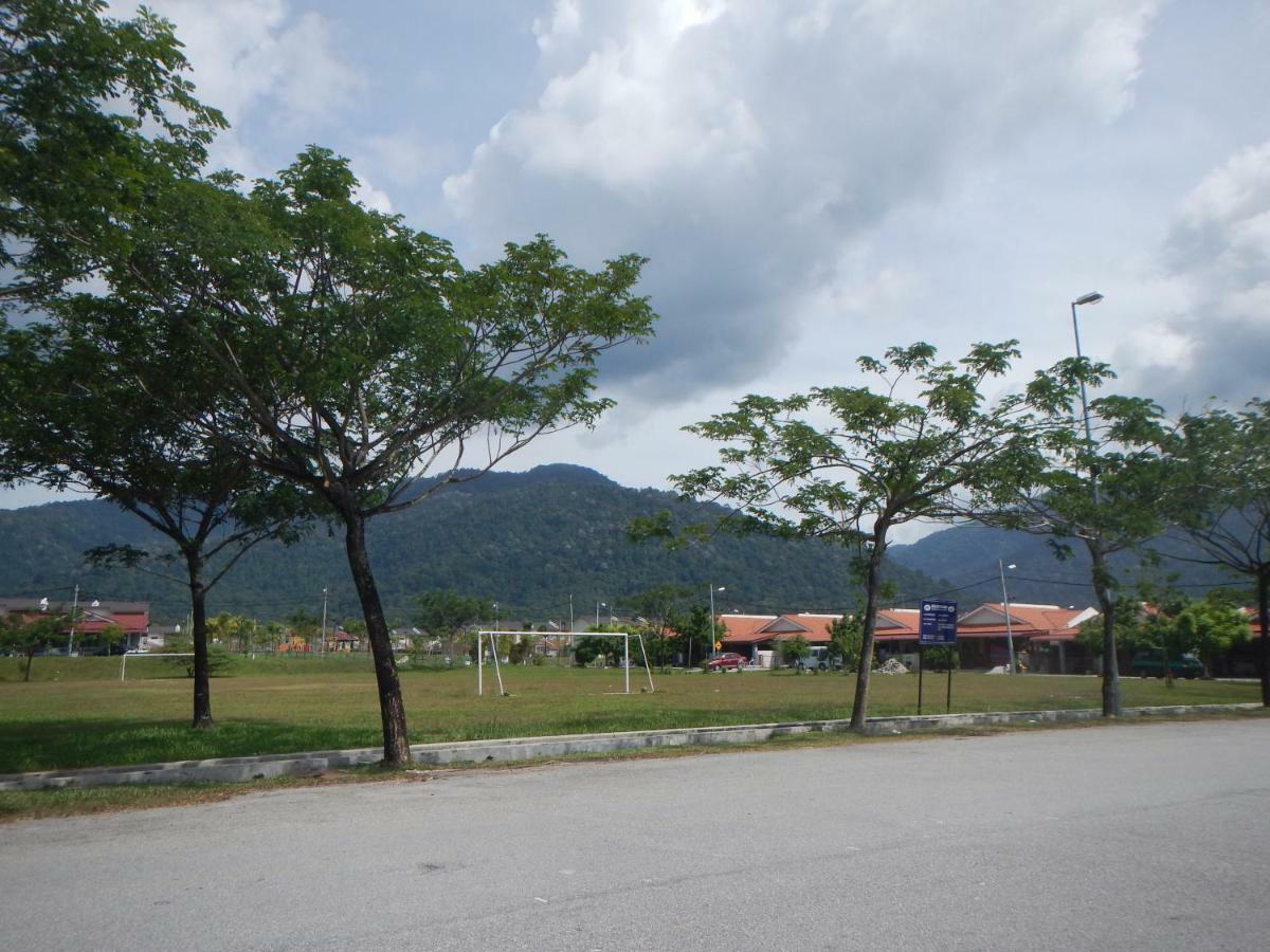 Hanaa Homestay Meru Ipoh Buitenkant foto